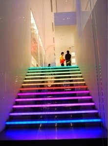 iluminarea scarii de gheata