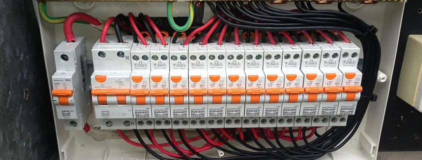 înlocuirea siguranțelor